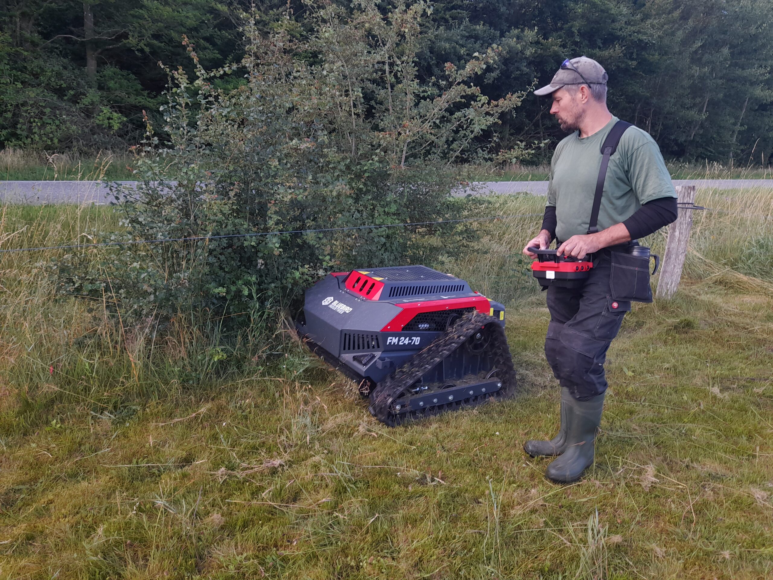 Robotplæneklipper som skråningsklipper